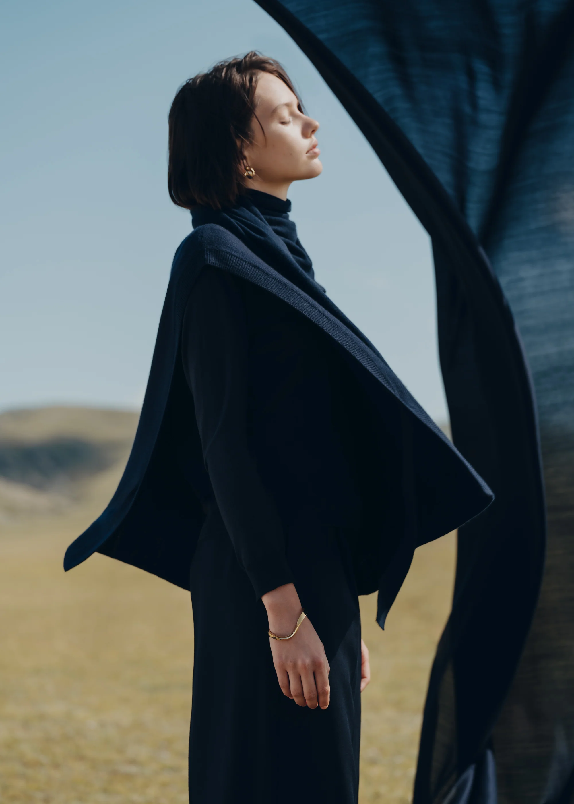 Éole Bangle - 24 carat gold-gilded - Image 4