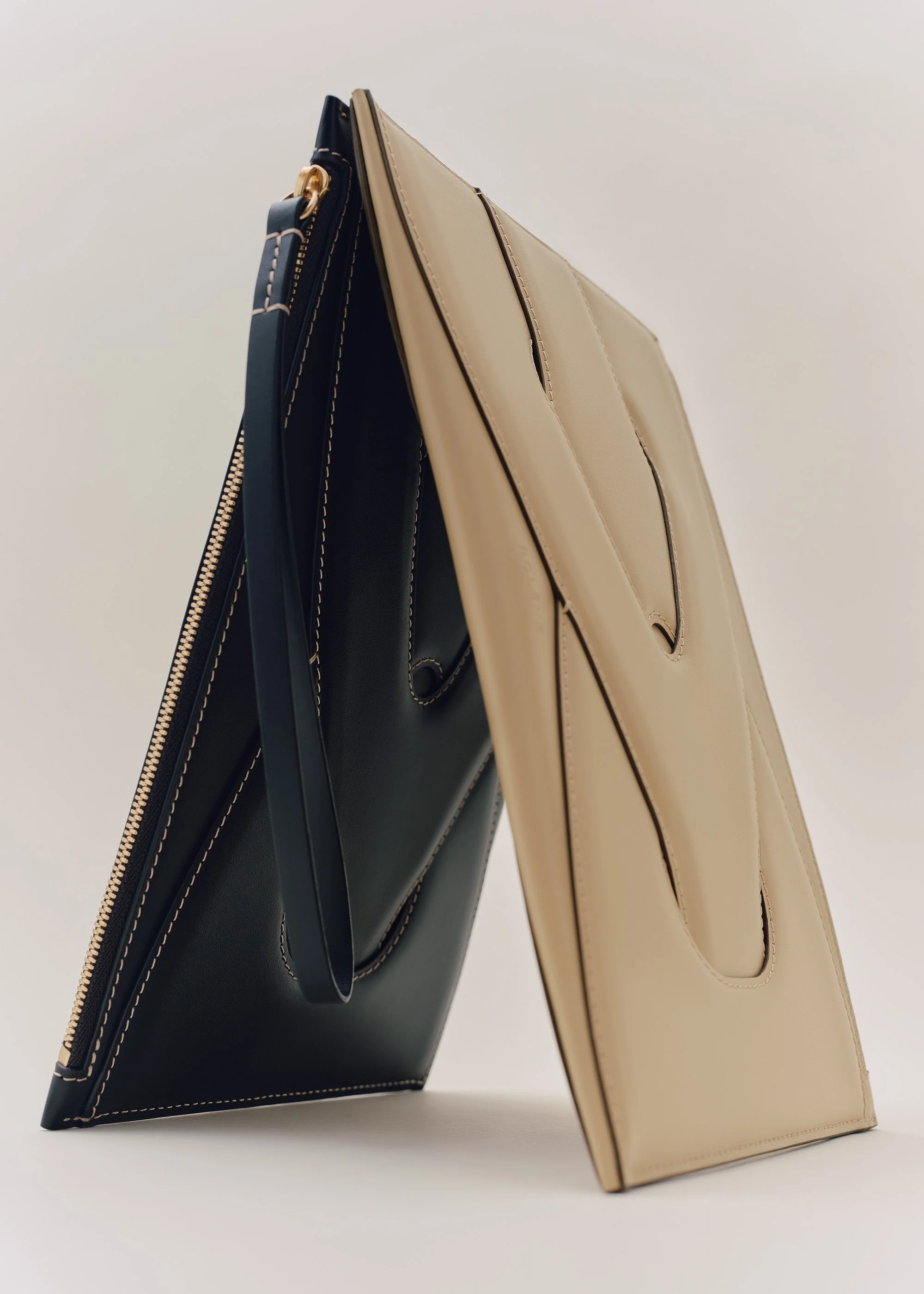 Nodde Pouch - Black - Image 5