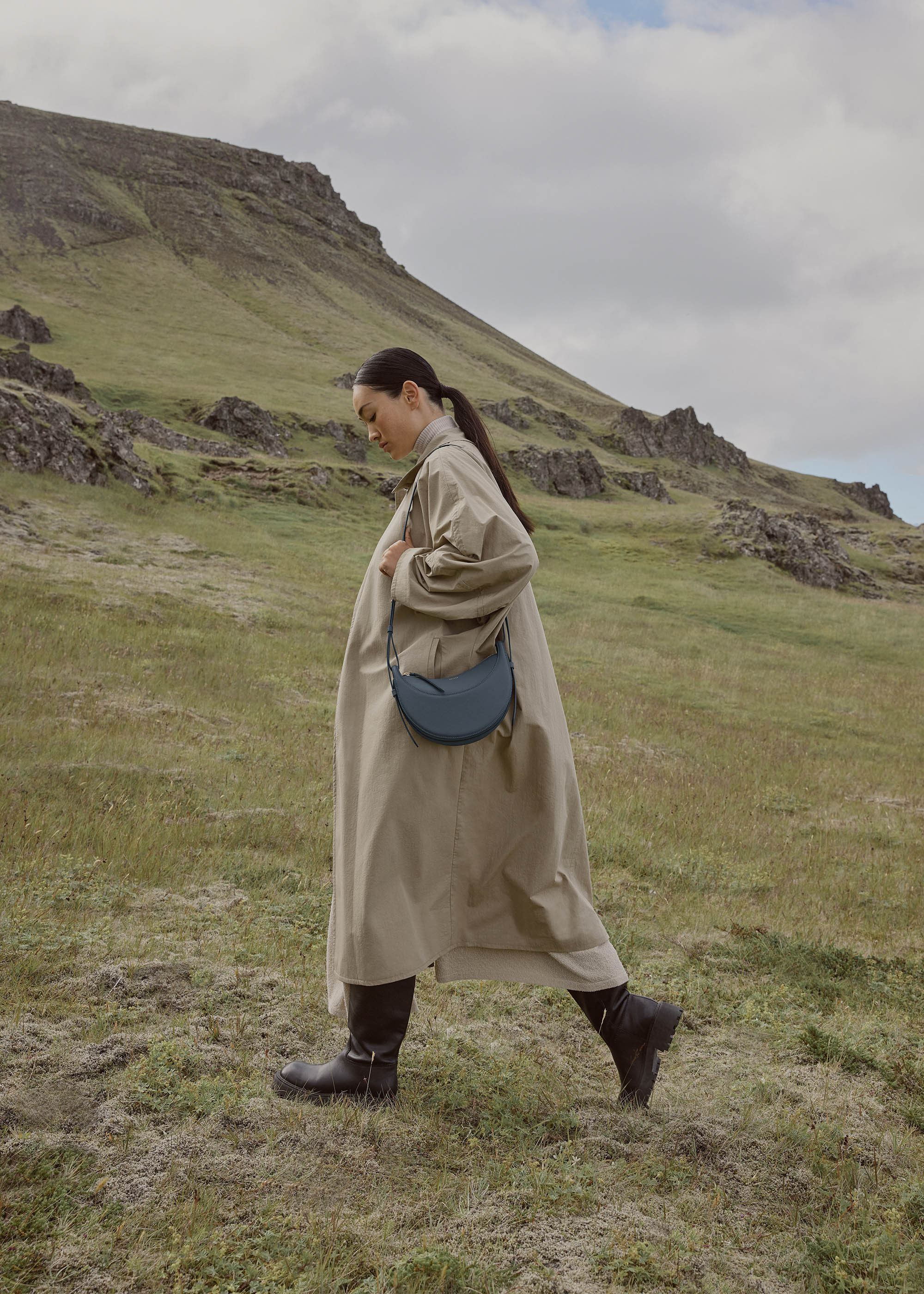 Numéro Dix - Textured Midnight Blue - Image 6