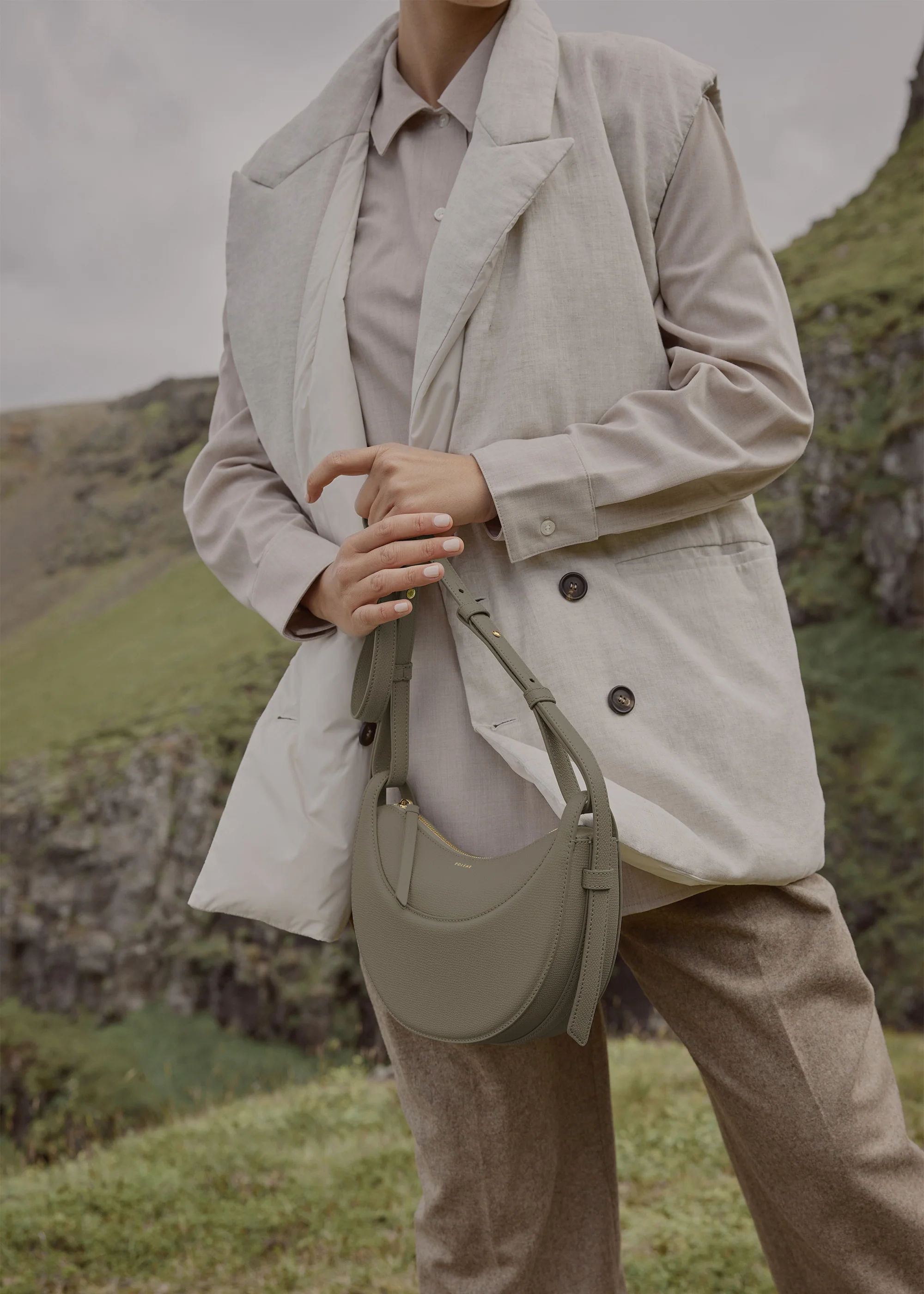 Numéro Dix - Textured Olive - Image 3