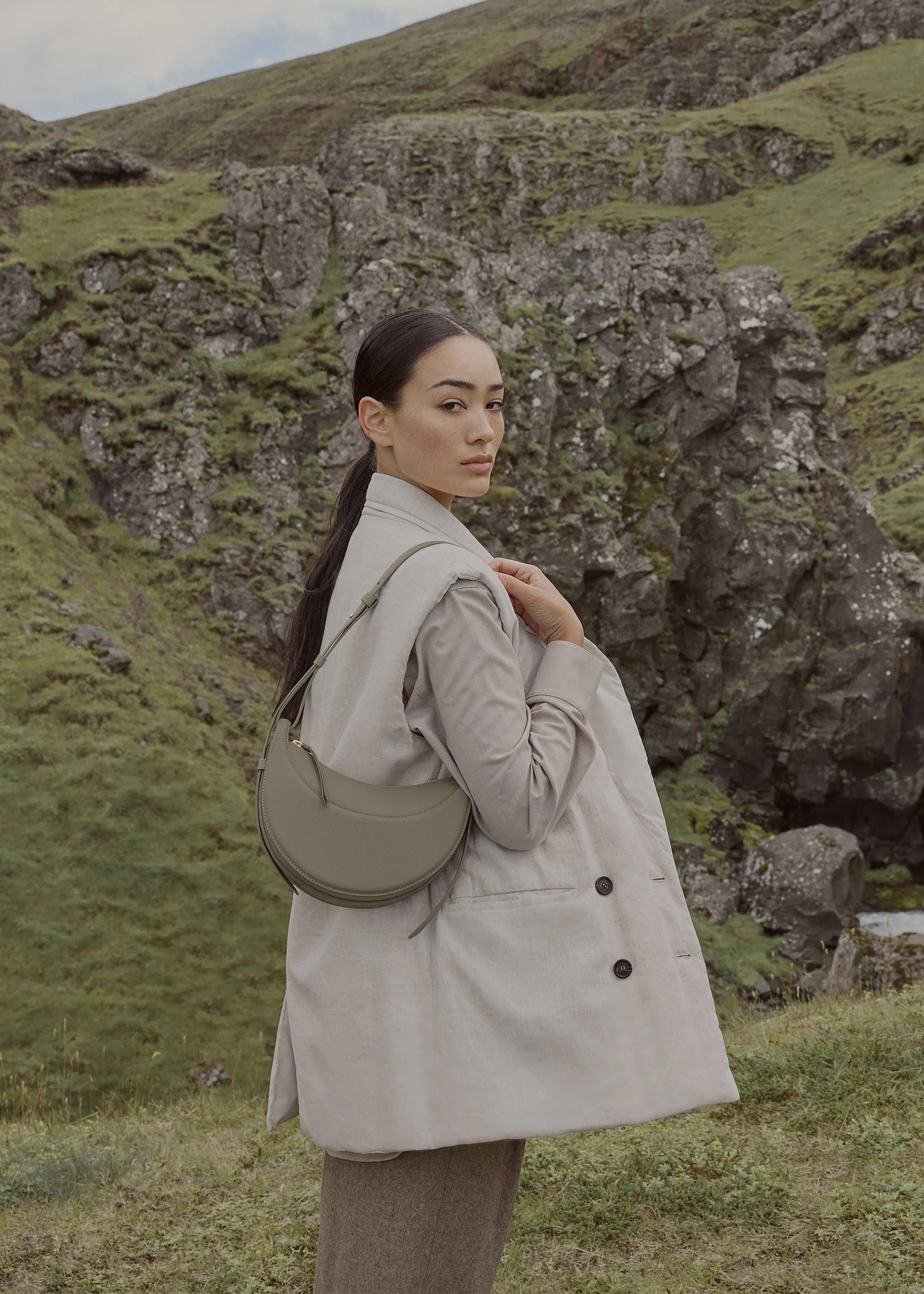 Numéro Dix - Textured Olive - Image 4