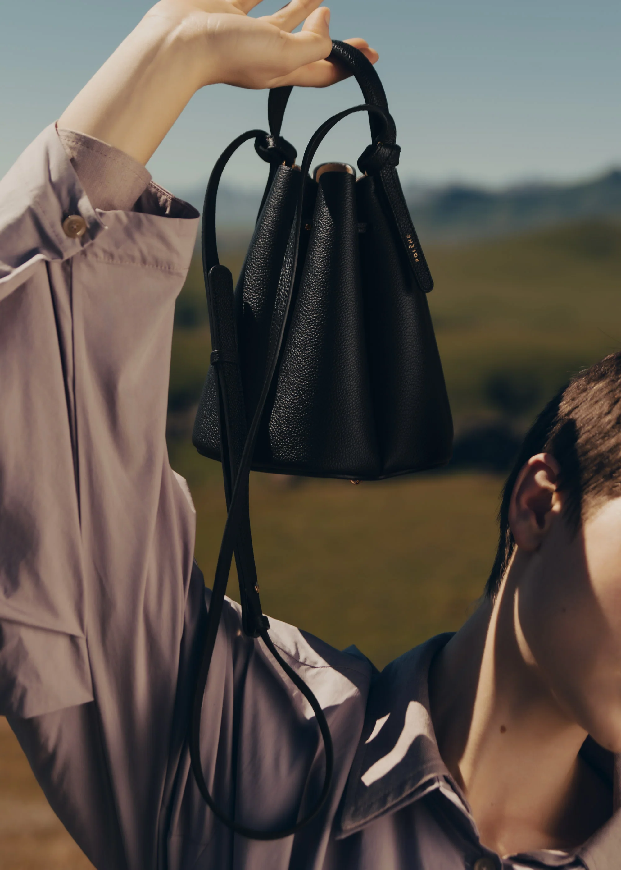 Numéro Huit Mini - Textured Black - Image 4