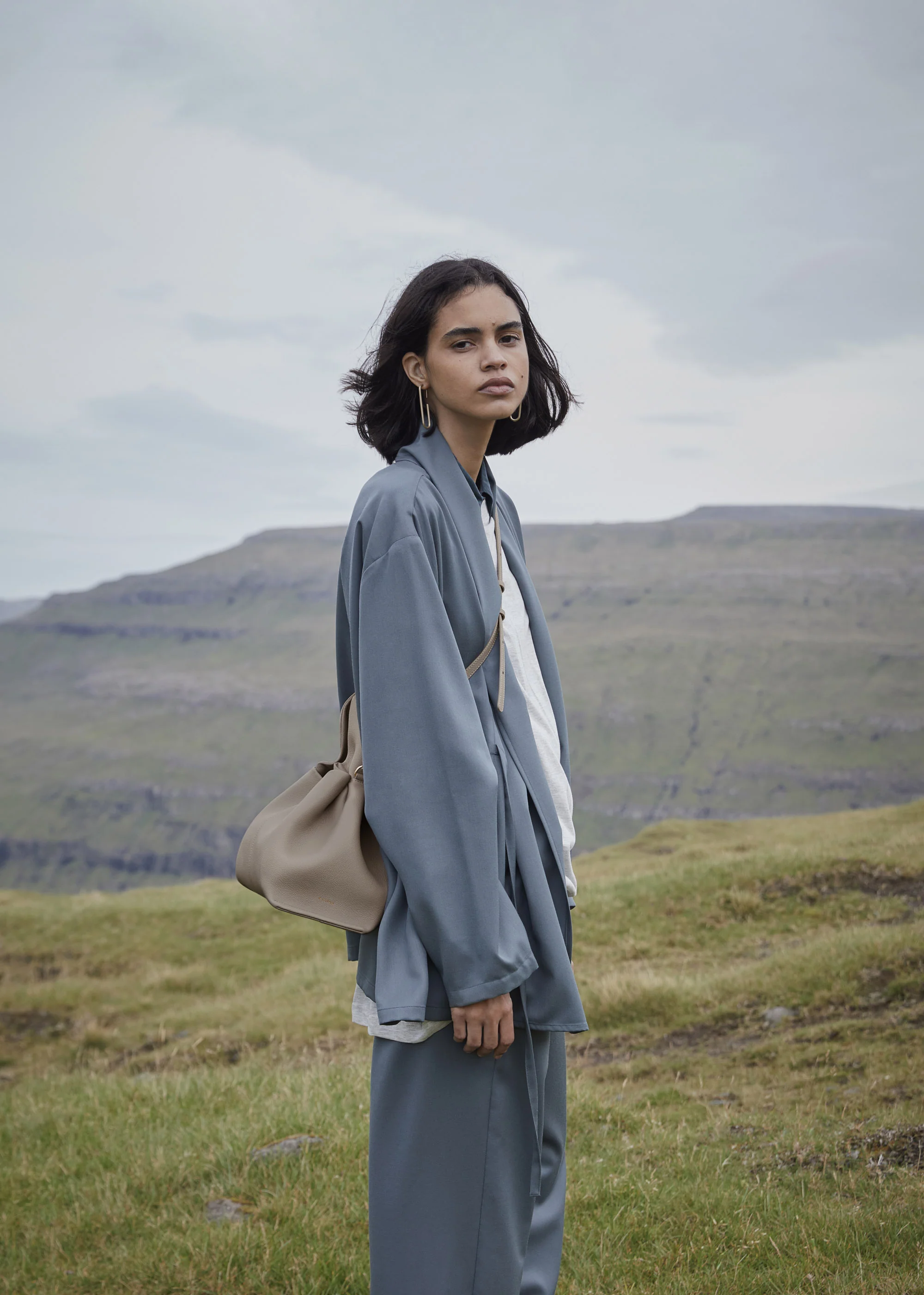 Numéro Neuf - Textured Taupe - Image 5