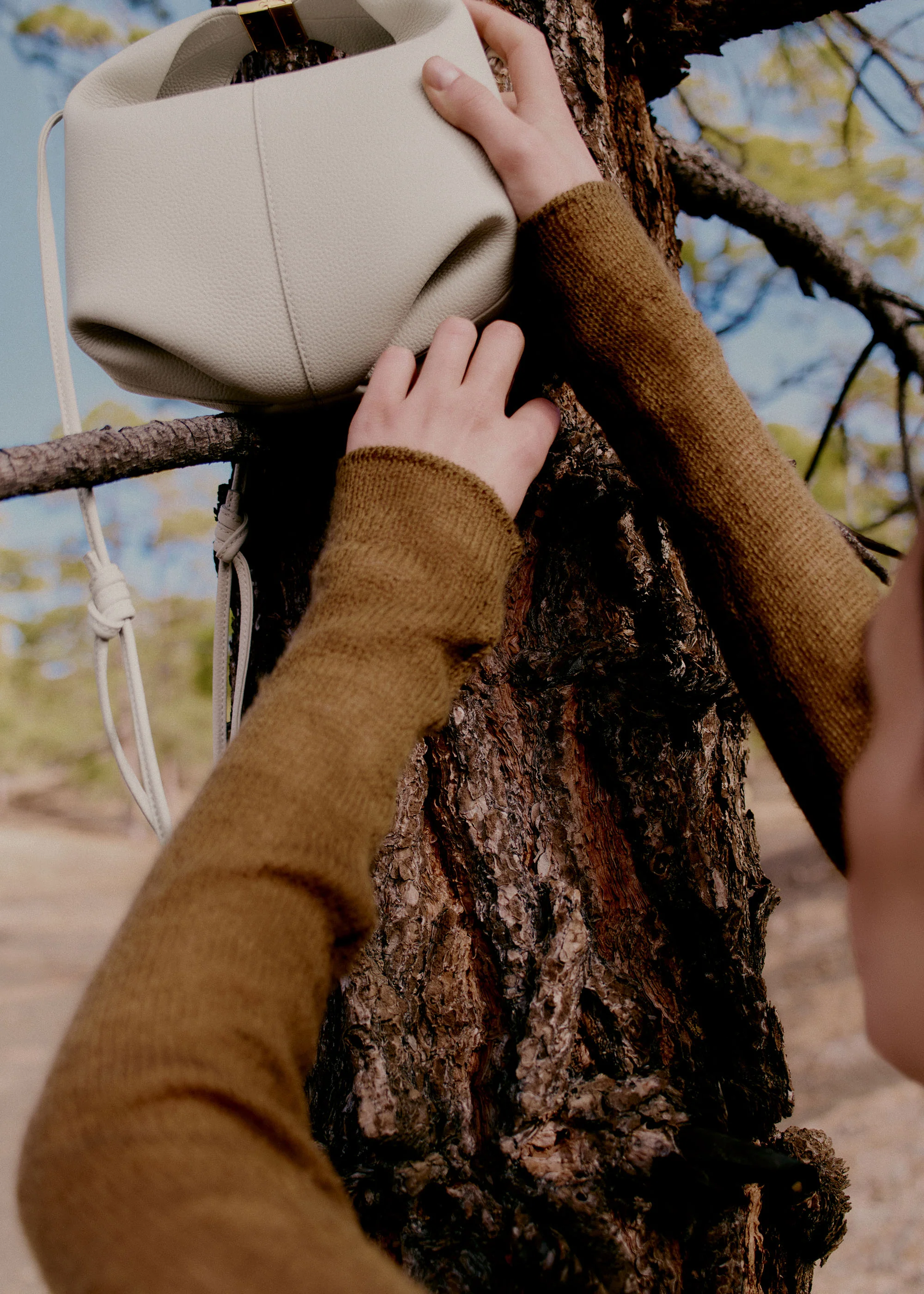 Béri - Textured Chalk - Image 5