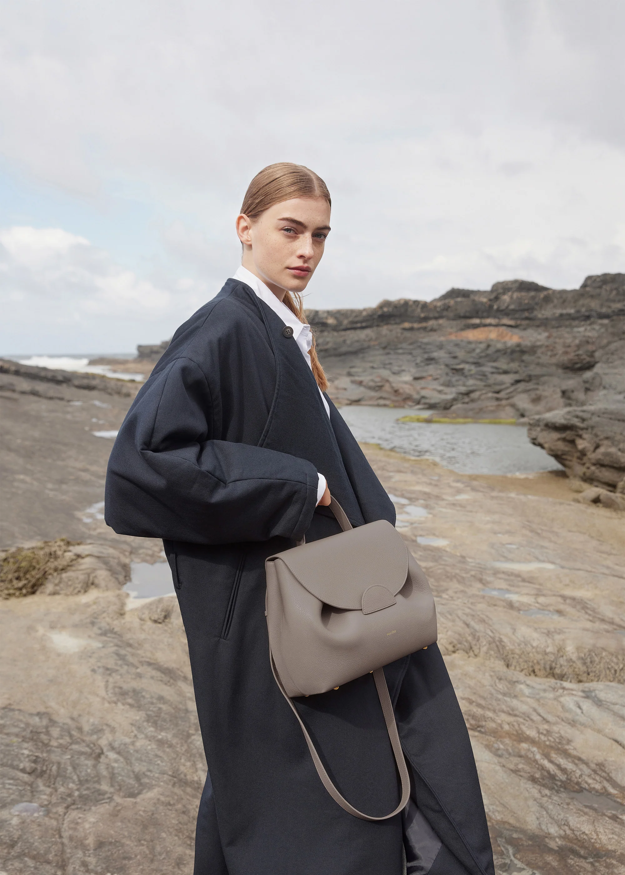 Numéro Un - Textured Grey - Image 5