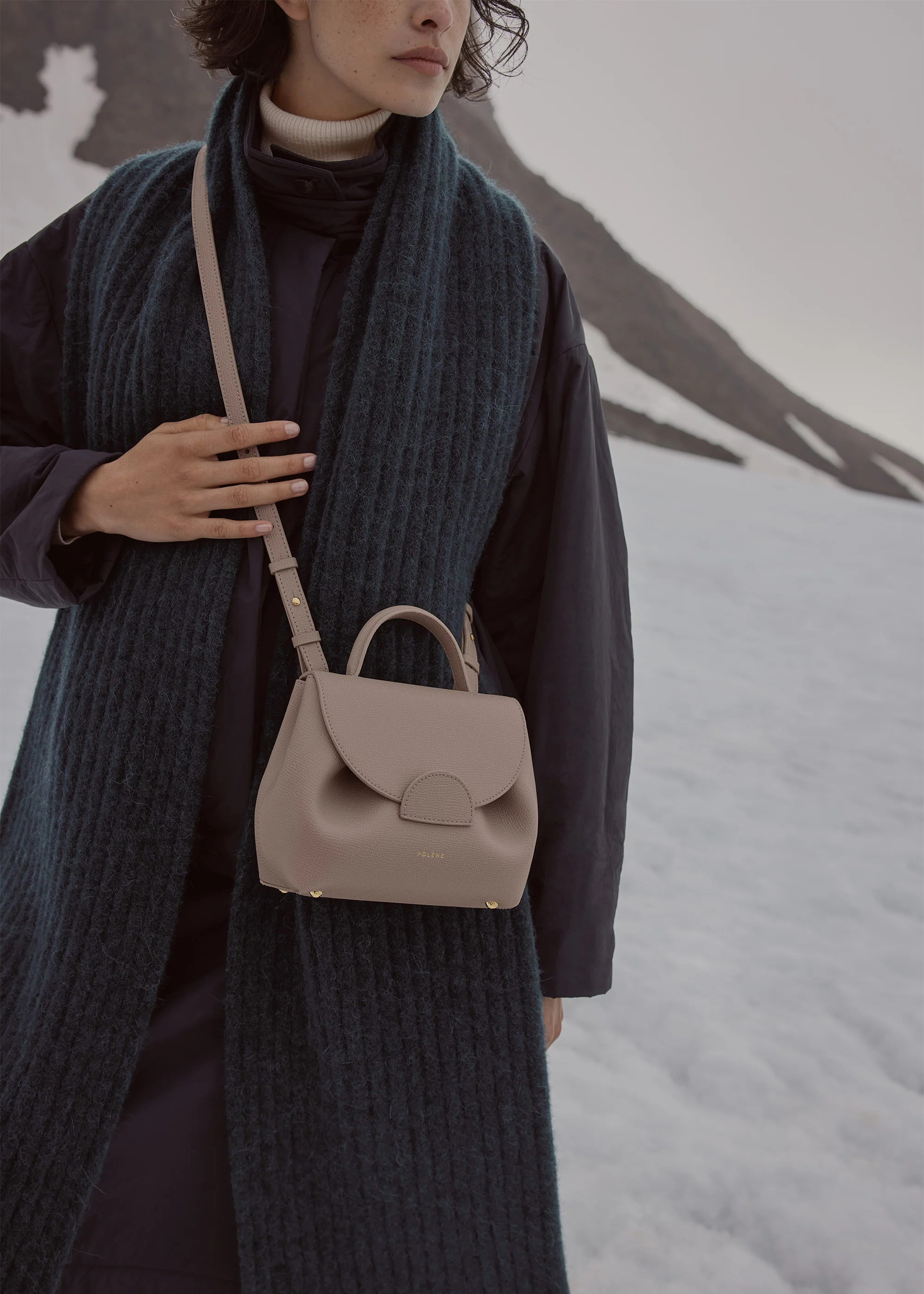 Numéro Un Nano - Textured Taupe - Image 3