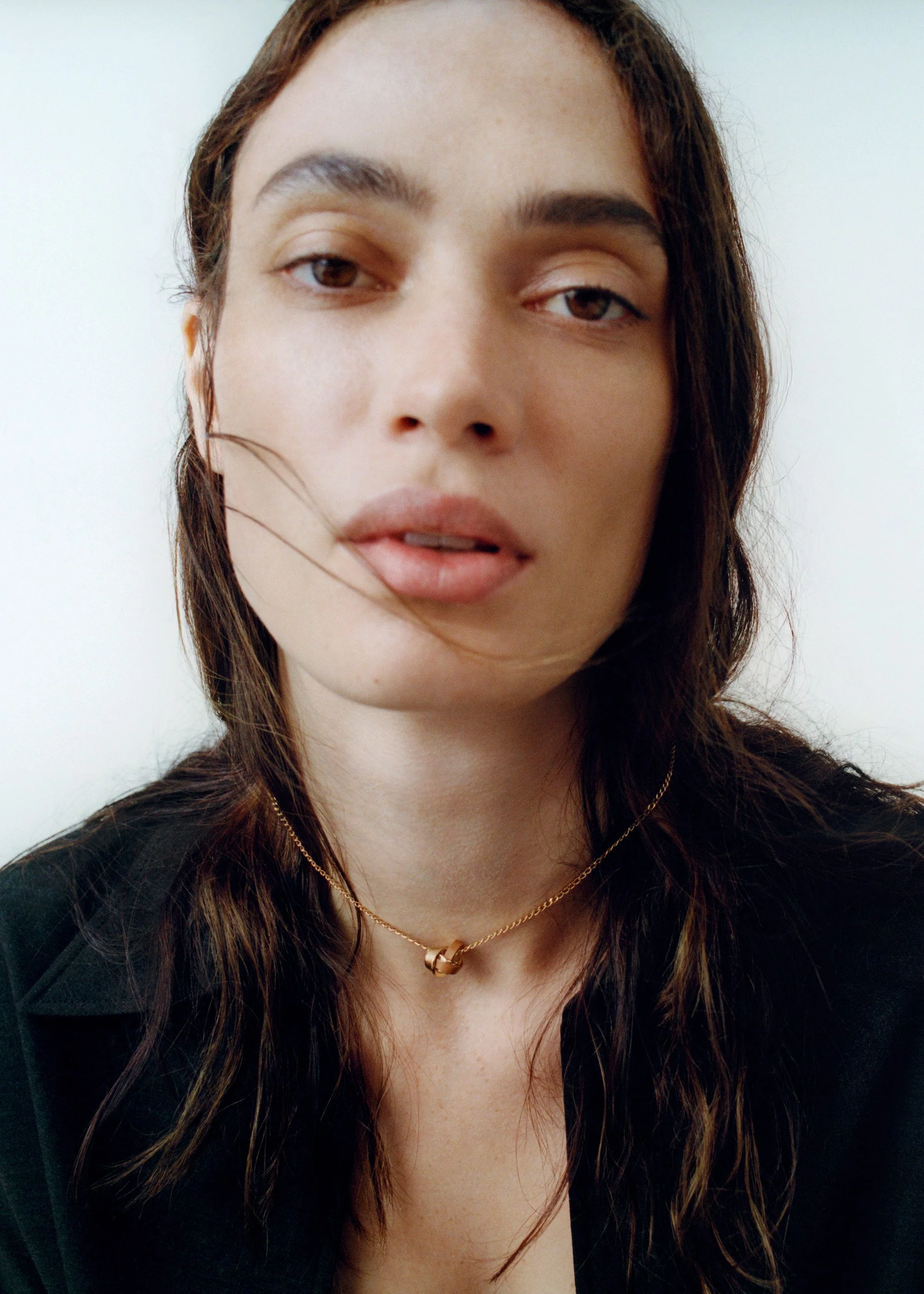 Ormé Necklace - Gold Gilded with Camel Leather - Image 4