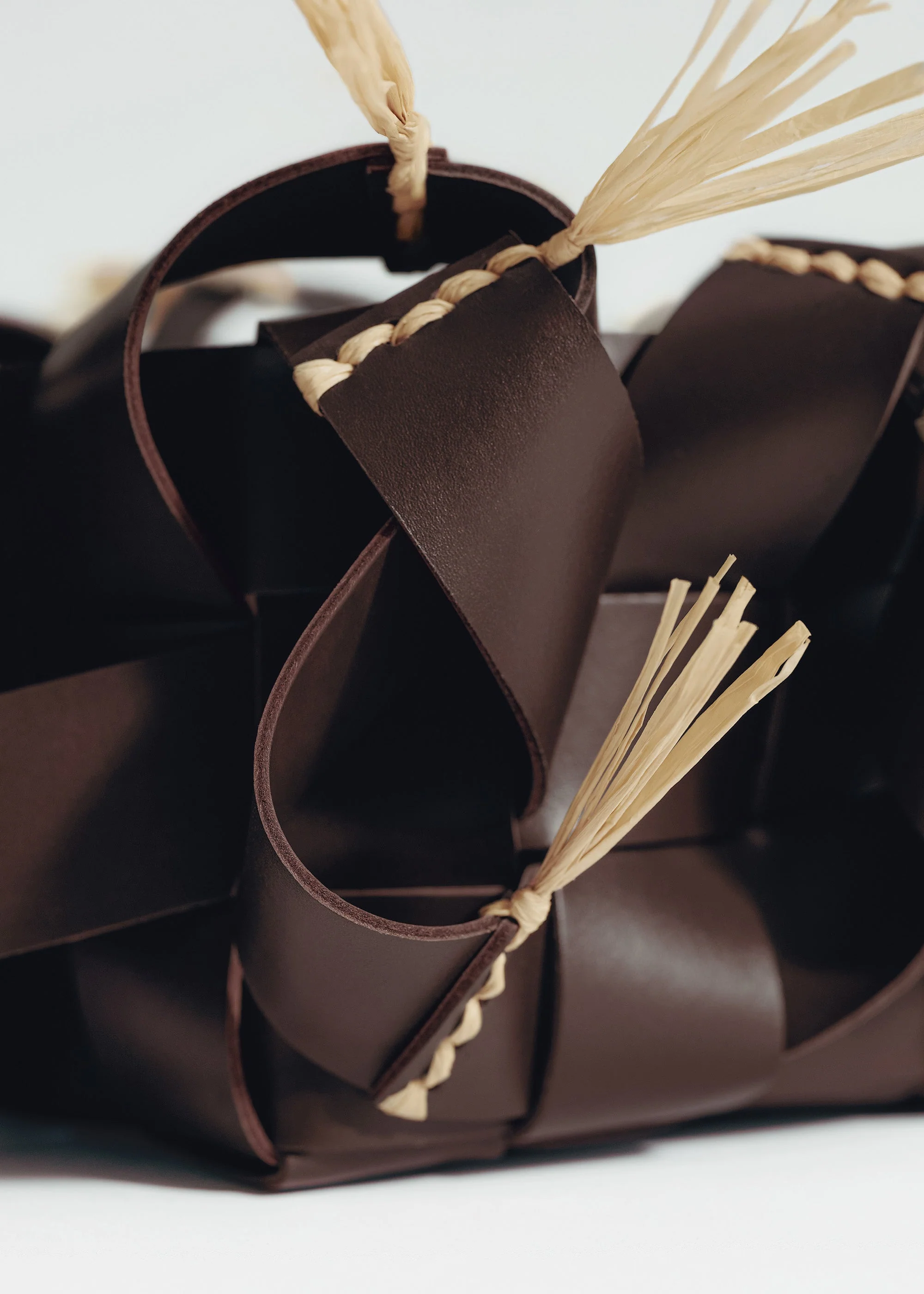 Yni basket - Ebony - Image 4